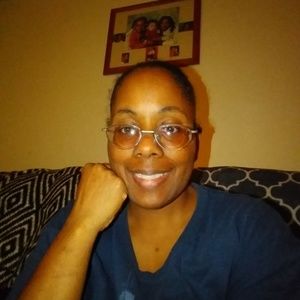 Meet your Posher, Denise